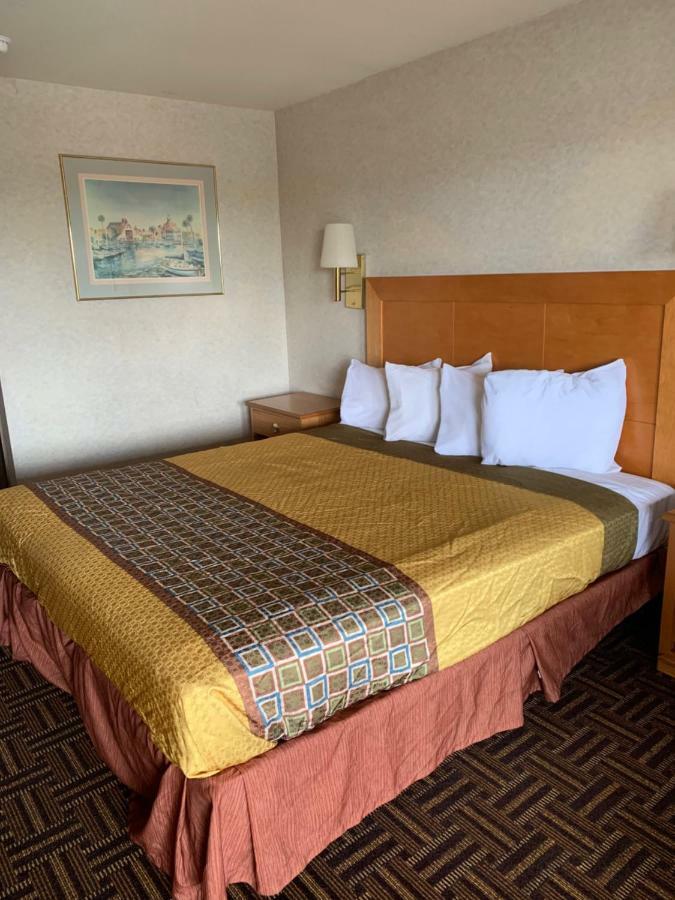 Grand Park Inn Baldwin Park Exterior photo